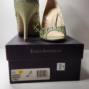 Enzo Anglioni leather peep toe pumps light green 9.5M